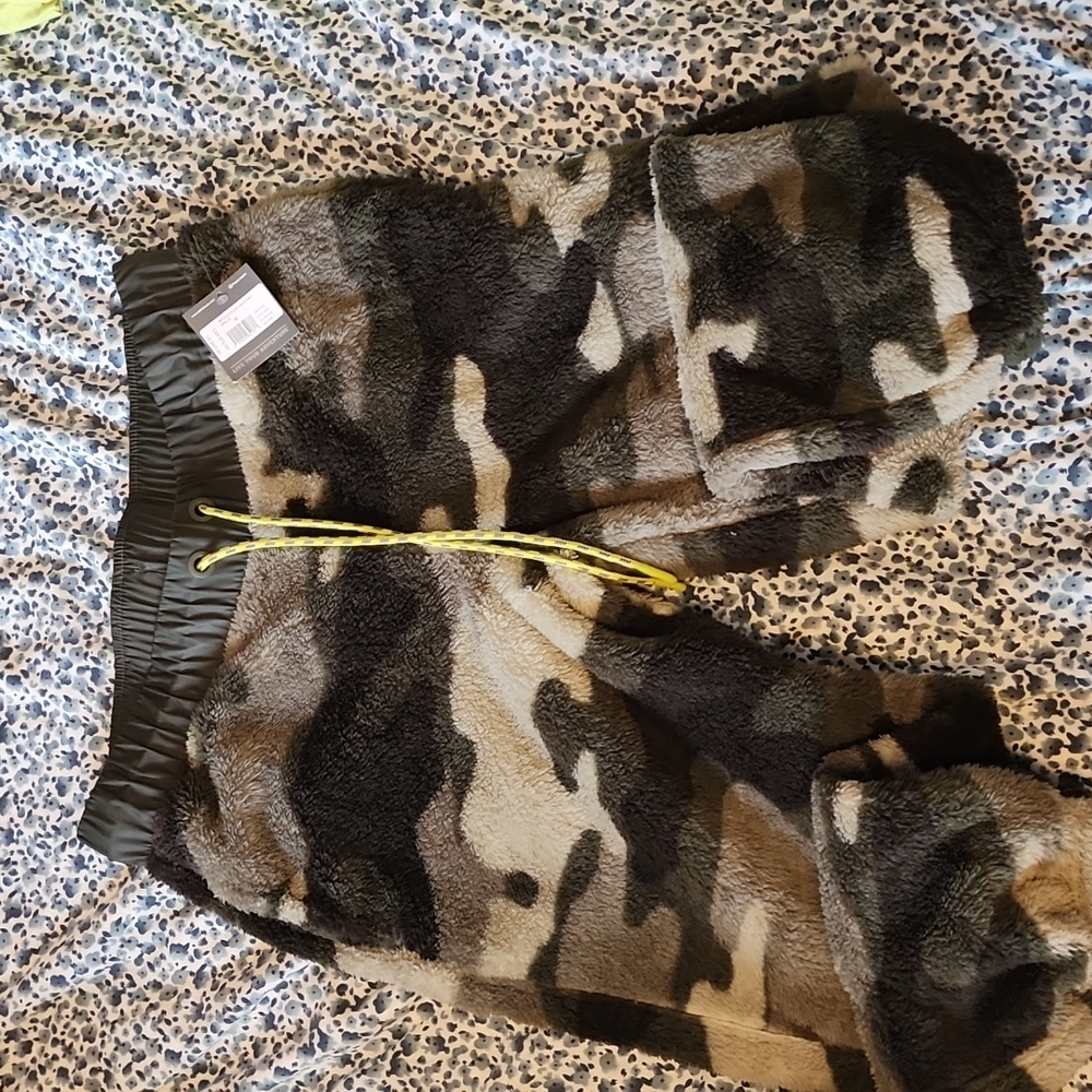 Eddie bauer plush fleece jogger pants